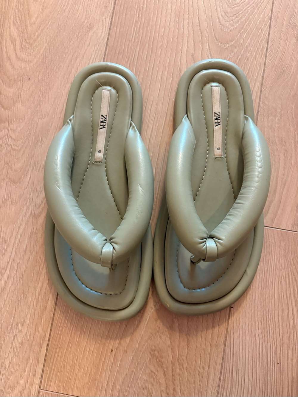 Zara Sage Green Padded Thong Sandals - Women
